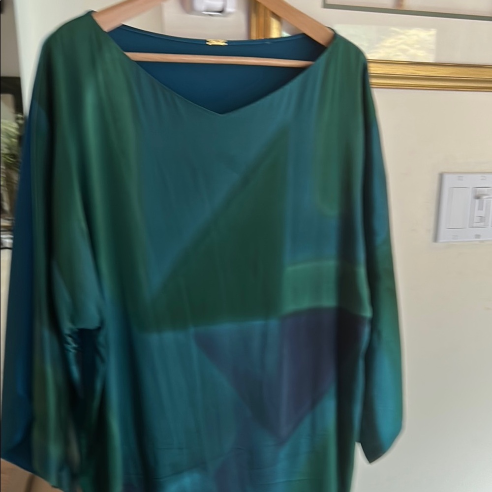 Elegant Green Women's Top